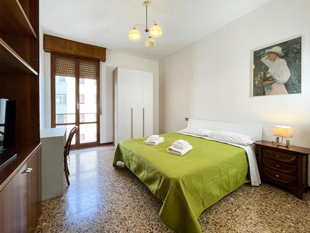Casa Gramsci - Affitti Brevi Italia Otel Modena Dış mekan fotoğraf